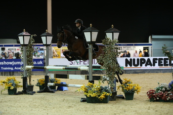 Ellie Fannan and Williams Unlikely Lad Win the Pony Restricted Rider 1.00m Championship Final